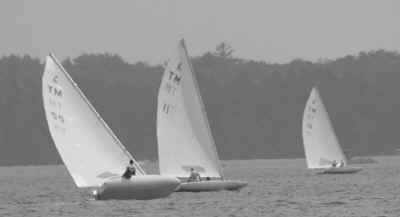 raceimage1.jpg (72040 bytes)